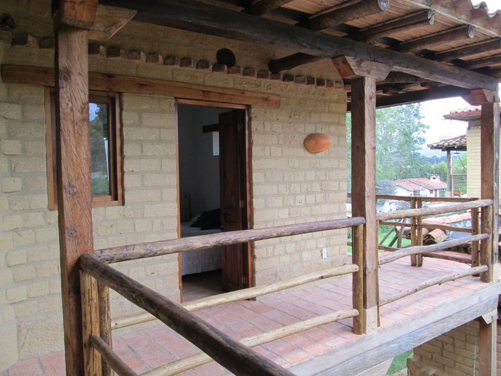 Hostal Casa Del Arte Robles Exterior photo