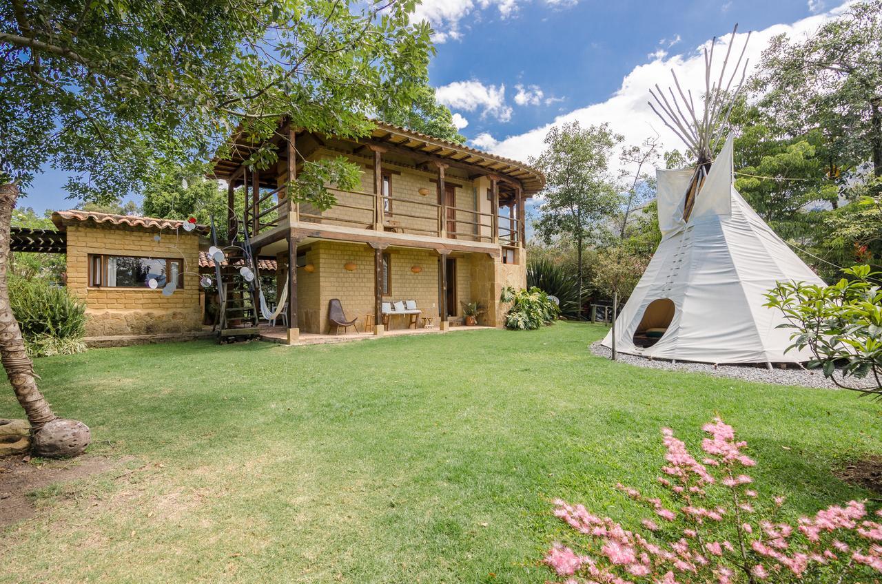 Hostal Casa Del Arte Robles Exterior photo