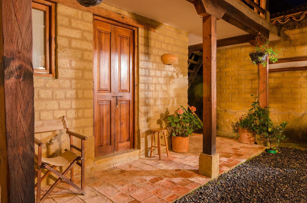 Hostal Casa Del Arte Robles Exterior photo