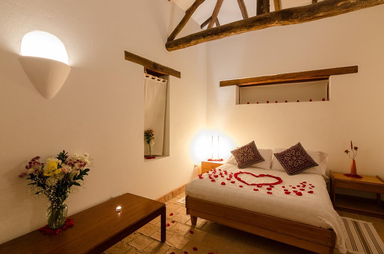 Hostal Casa Del Arte Robles Exterior photo